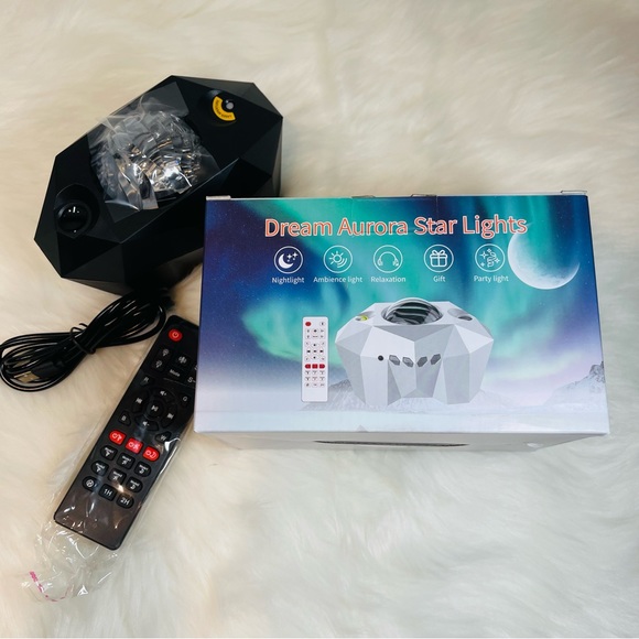 NWT Aurora Lights Star Projector with Remote Control Bluetooth Music Speaker - Picture 7 of 11